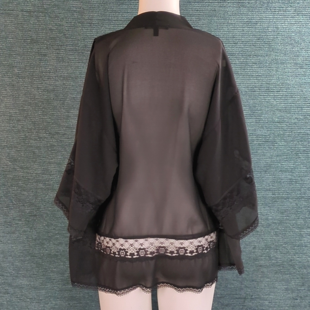 Max And Riley Sheer Komono Boho Top With Lace.